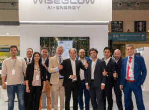 WiseGlow a KEY Energy 2026 con soluzioni AI per il fotovoltaico